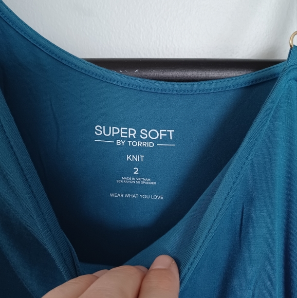 NWT Torrid Off-shoulder Top sz 2x - Picture 7 of 13